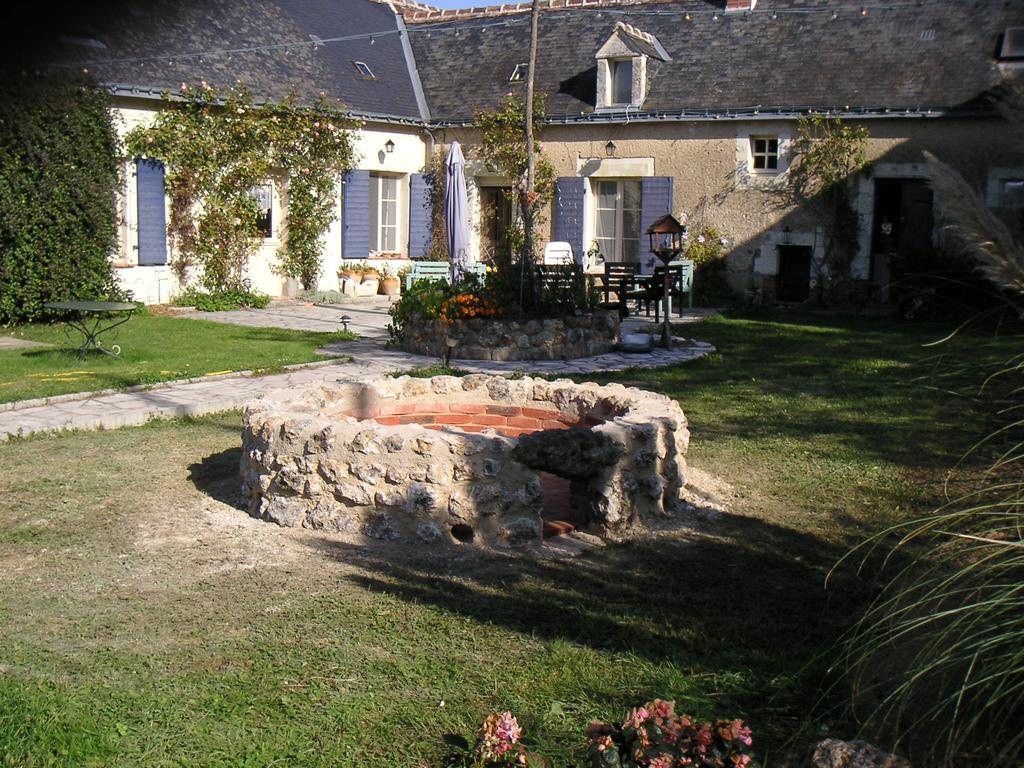 Thesecretgarden-France Bed & Breakfast Saint-Pierre-du-Lorouer Exterior photo