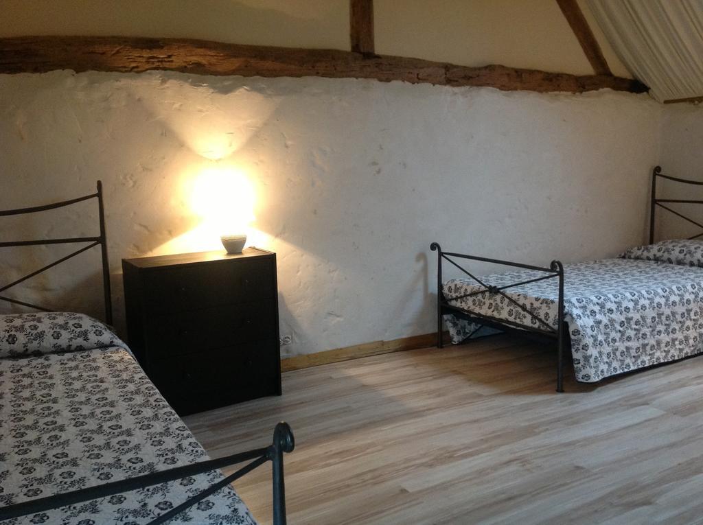 Thesecretgarden-France Bed & Breakfast Saint-Pierre-du-Lorouer Room photo